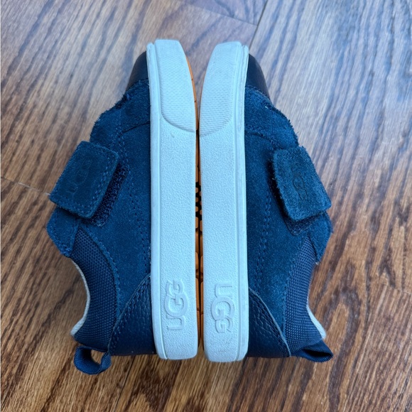 Ugg Rennon Low Sneakers Sz 6 - Picture 6 of 11